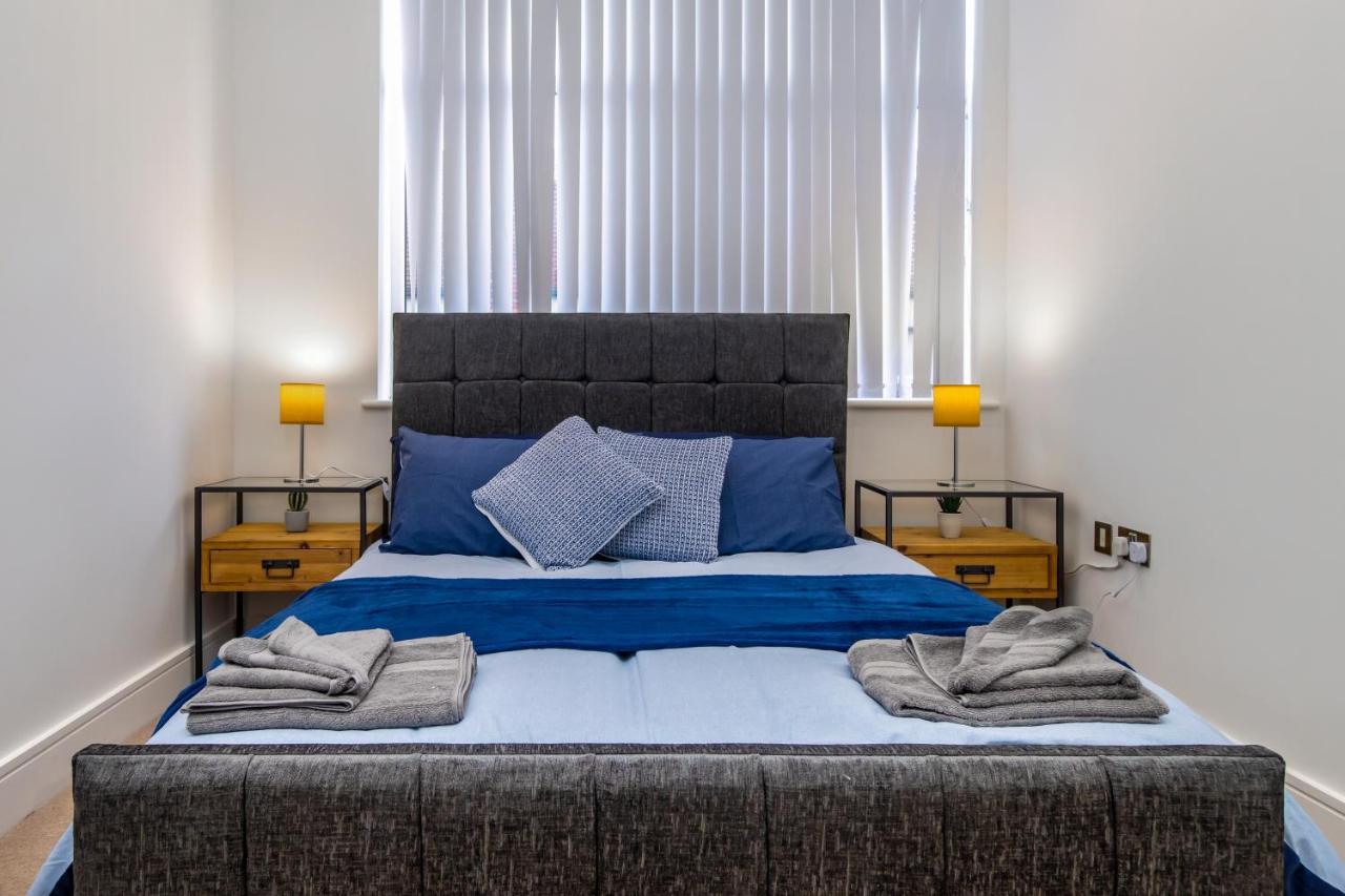 10080 Luxury Apartment Near Luton Town Mall Eksteriør billede